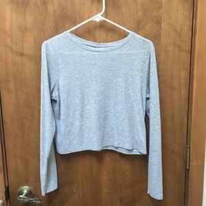 grey H&M top